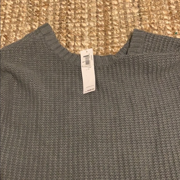 New grey Bcbg crop sweater - Picture 4 of 4